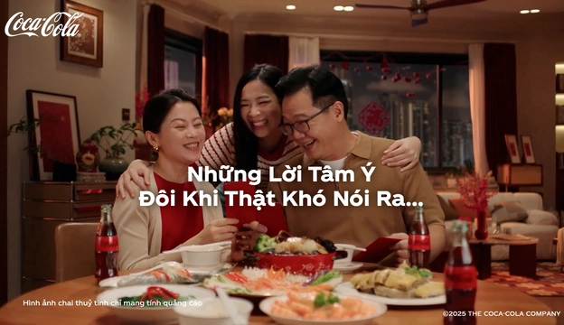 Coca-Cola Tết Diệu Kỳ 2025