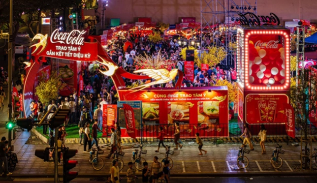 Coca-Cola Tết Diệu Kỳ 2025
